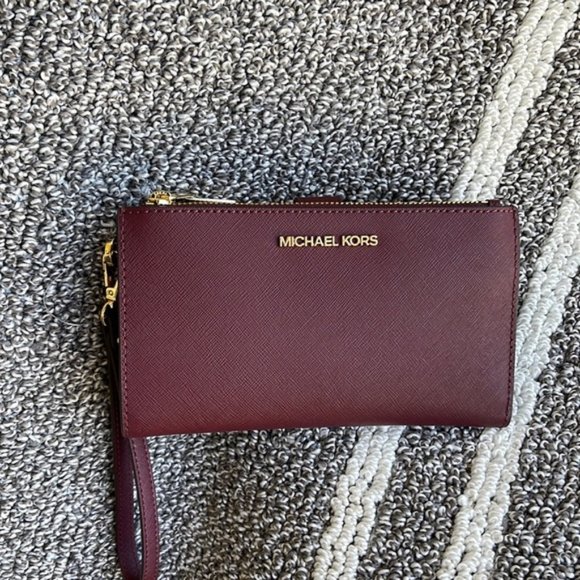 Michael Kors Jet Set Travel Large Double Zip Wristlet Wallet Dk Cherry Leather - Picture 2 of 16